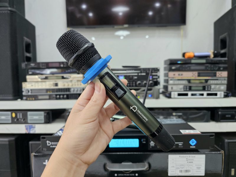 mic DB aucoustic K4000