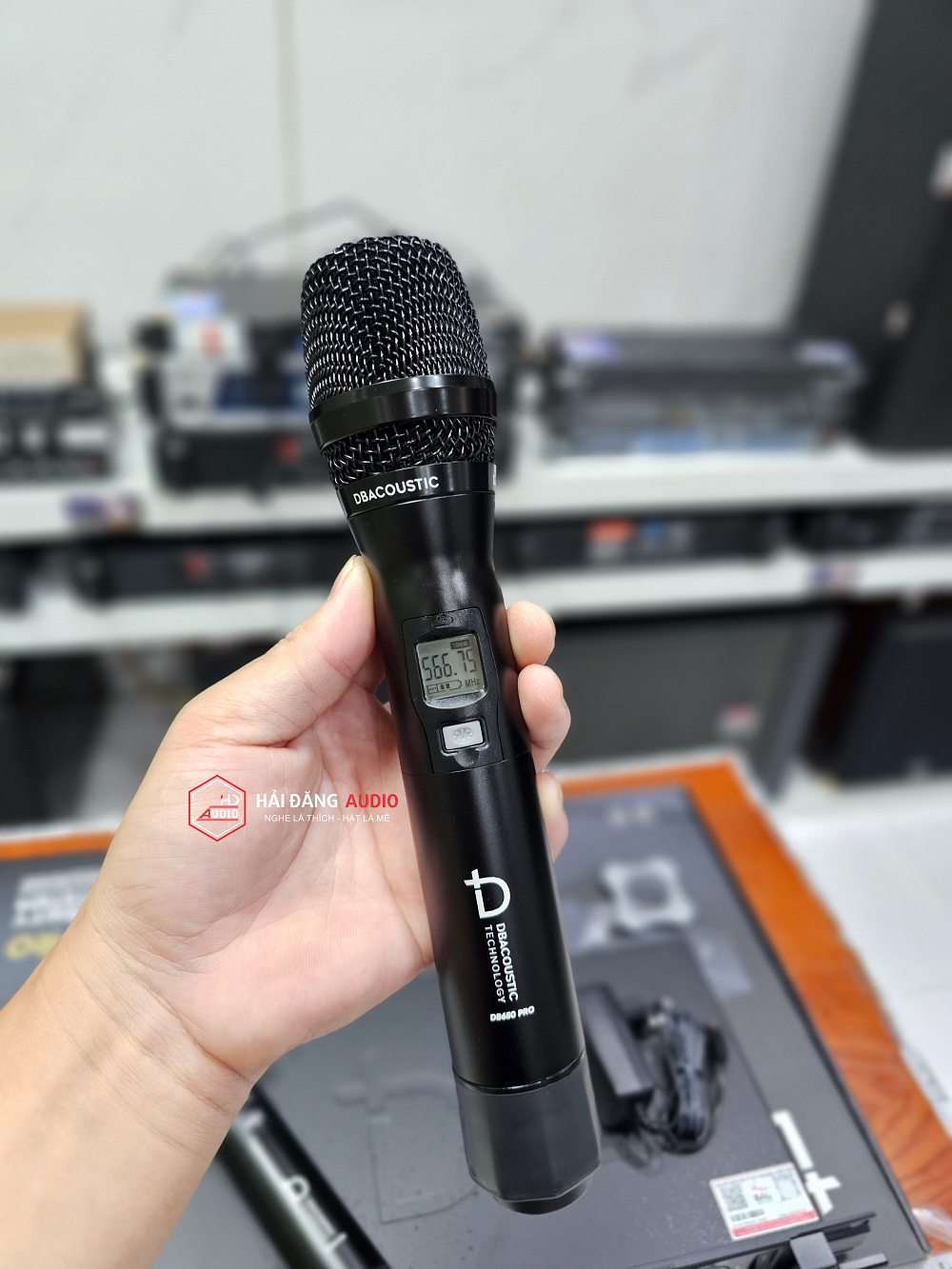 MICRO KHÔNG DÂY DB ACOUSTIC DB650 PRO V2 MICRO KHÔNG DÂY DB ACOUSTIC DB650 PRO V2