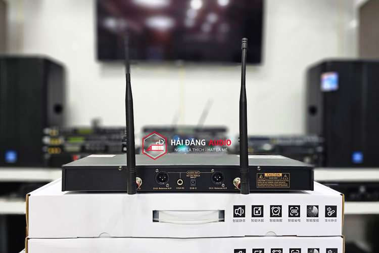 MICRO KHÔNG DÂY DS AUDIO M1 CHÍNH HÃNG DS AUDIO MICRO KHÔNG DÂY DS AUDIO M1 CHÍNH HÃNG DS AUDIO